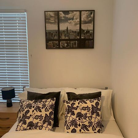 Central Stratford Cozy Double Room Лондон Екстер'єр фото