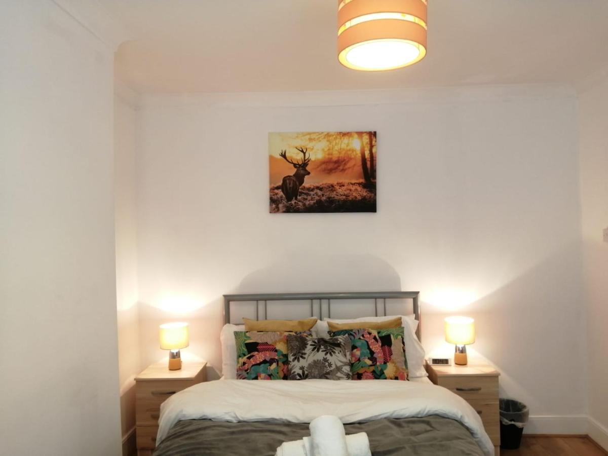Central Stratford Cozy Double Room Лондон Екстер'єр фото