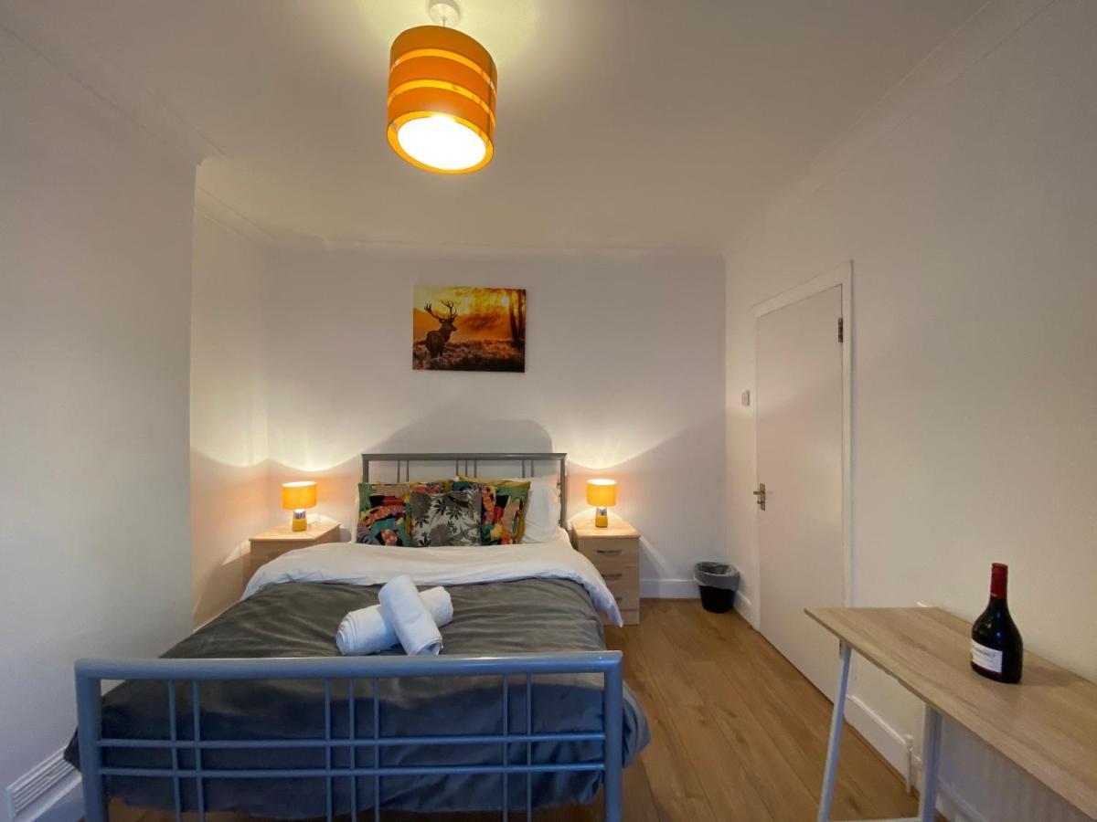 Central Stratford Cozy Double Room Лондон Екстер'єр фото