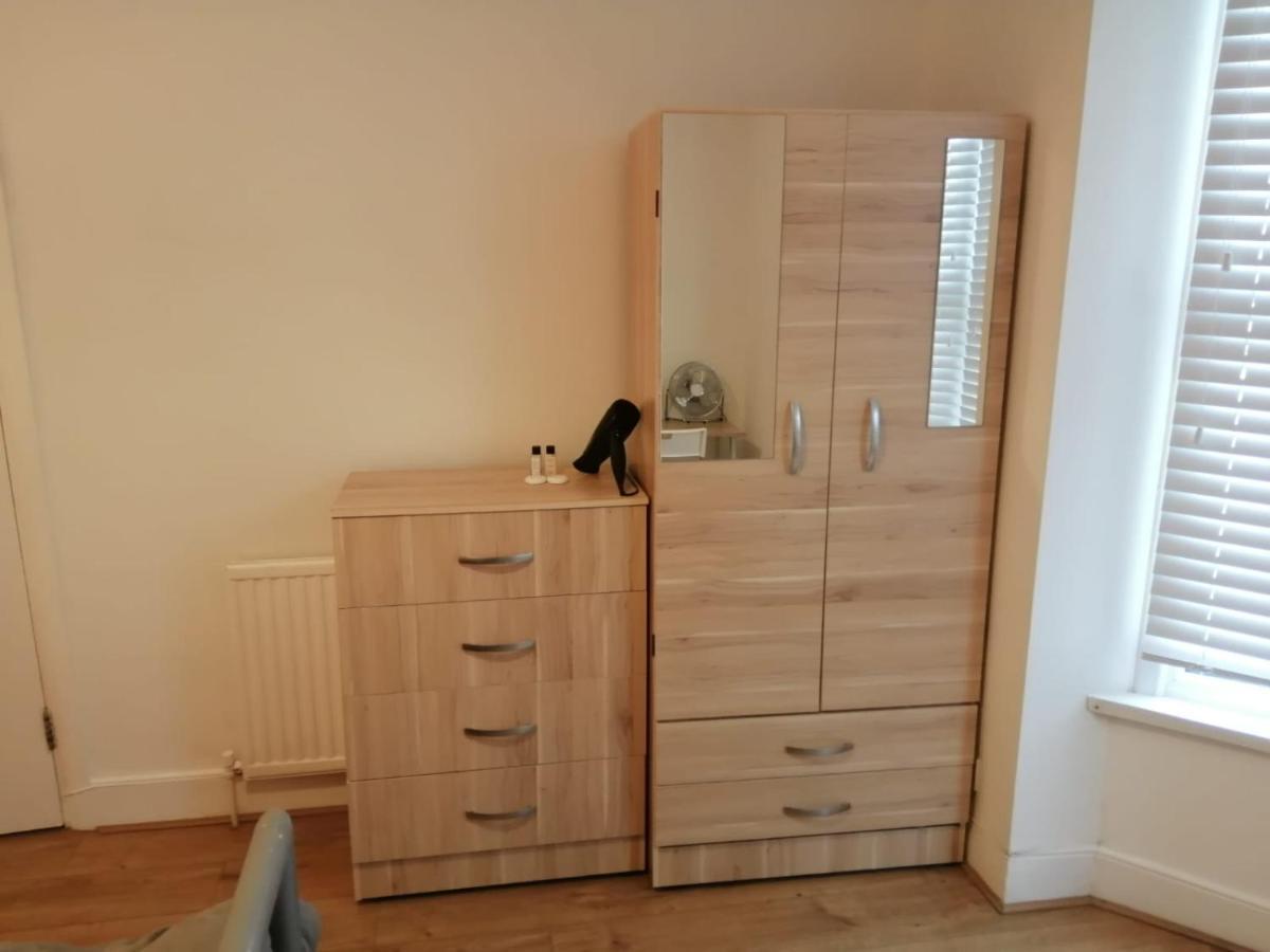 Central Stratford Cozy Double Room Лондон Екстер'єр фото