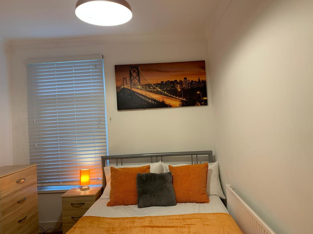 Central Stratford Cozy Double Room Лондон Екстер'єр фото