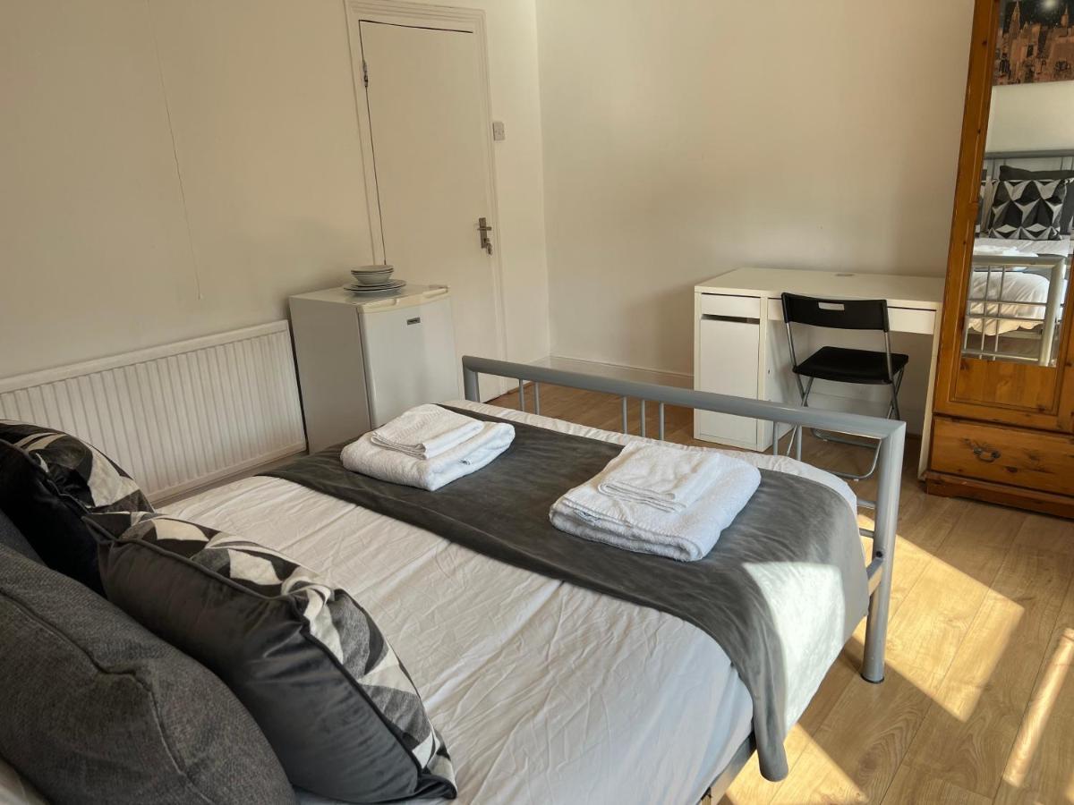 Central Stratford Cozy Double Room Лондон Екстер'єр фото